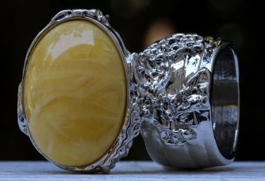 Arty Oval Ring Yellow Marble Swirl Silver Vintage Knuckle Art Avant Garde Chunky Statement Size 8