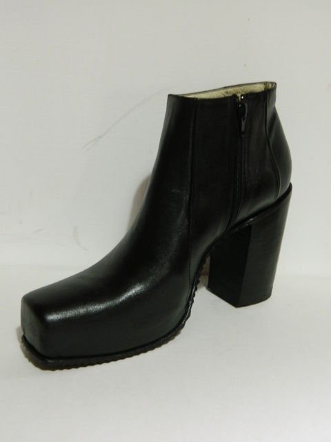 Ankle boots1'' plattform and 5.5 inch heel side zipper Made to order any size