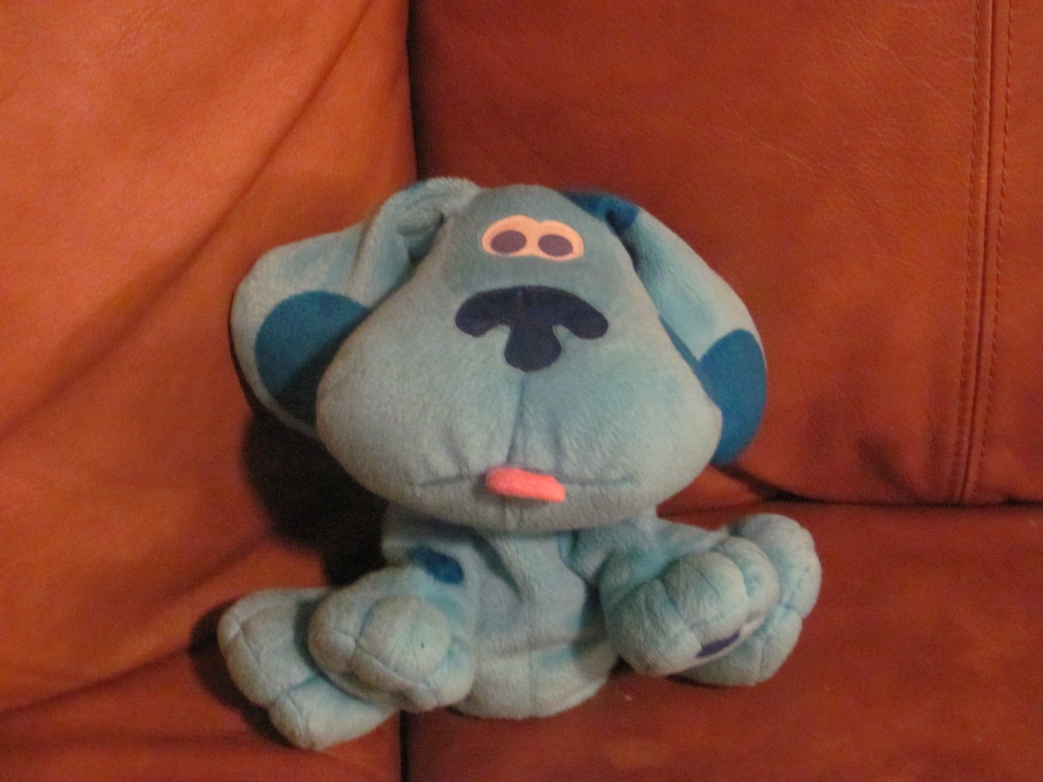 Fisher Price 2001 Blue's Clues Blue Hand Puppet 7"