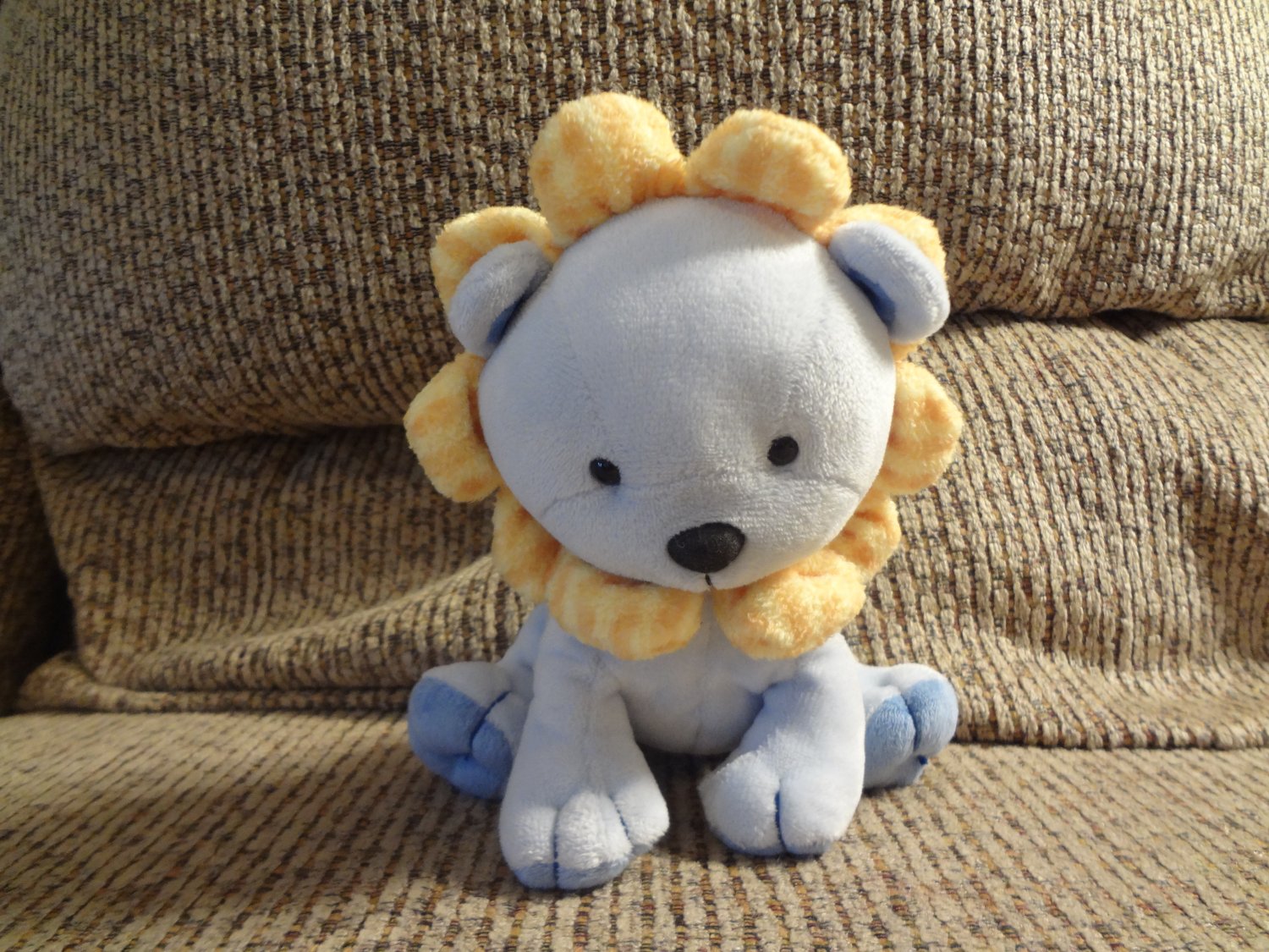 carters lion plush