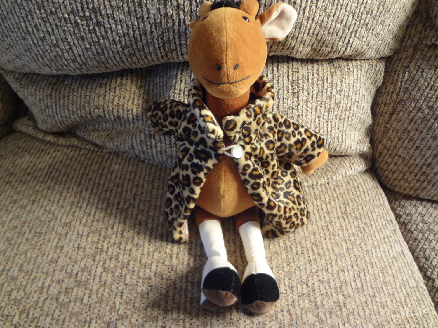 jellycat giraffe lovey