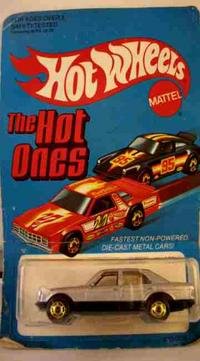 1981 HOTWHEELS 380 SEL SILVER DIECAST CAR, MINT ON CARD