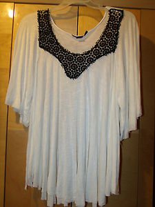 LADIES PLUSSIZE TOP WHITE