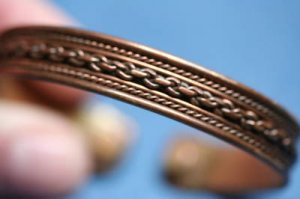 COPPER TWIST CHAIN CUFF BRACELET WITH THERAPY MAGNETS