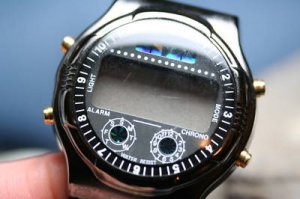 MEN'S CHRONO DATE ALARM LIGHT MODE WRISTWATCH