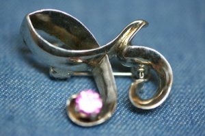 STERLING SILVER PINK CUBIC ZERCONIA PIN PENDANT SIGNED