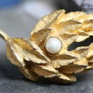 VINTAGE COSTUME JEWELRY FAUX PEARL LEAF PIN BROOCH
