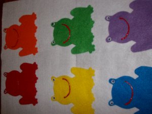 6 Piece Rainbow Frogs Felt Set