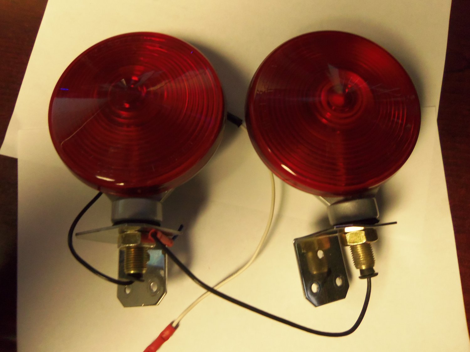 (Red) Emergency Vehicle Grill, Trunk, brake light with Grey rear cover