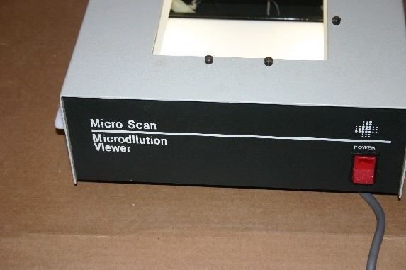 MICRO SCAN microdilution viewer CAT NO B1010-6