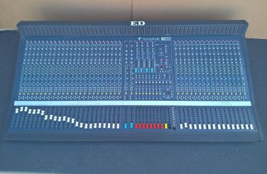 Soundcraft Series TWO 40-Channel Analog Audio Mixer Console Harman Mixing w/