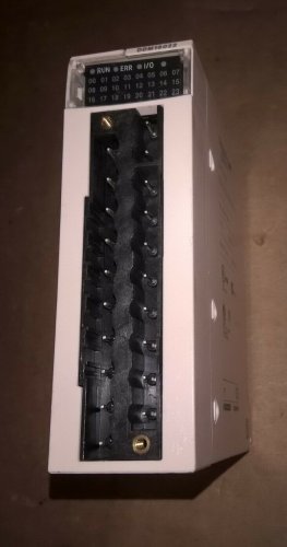 Schneider Electric Modicon BMXDDM16022 I/O MODULE DIGITAL 8I 24VDC 8Q SOURCE