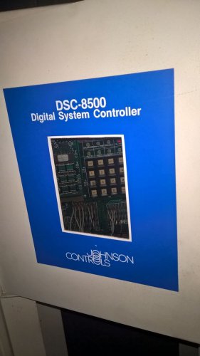 Johnson Controls DSC-8500 System Controller w/ 24-3639-4 24-4548-2