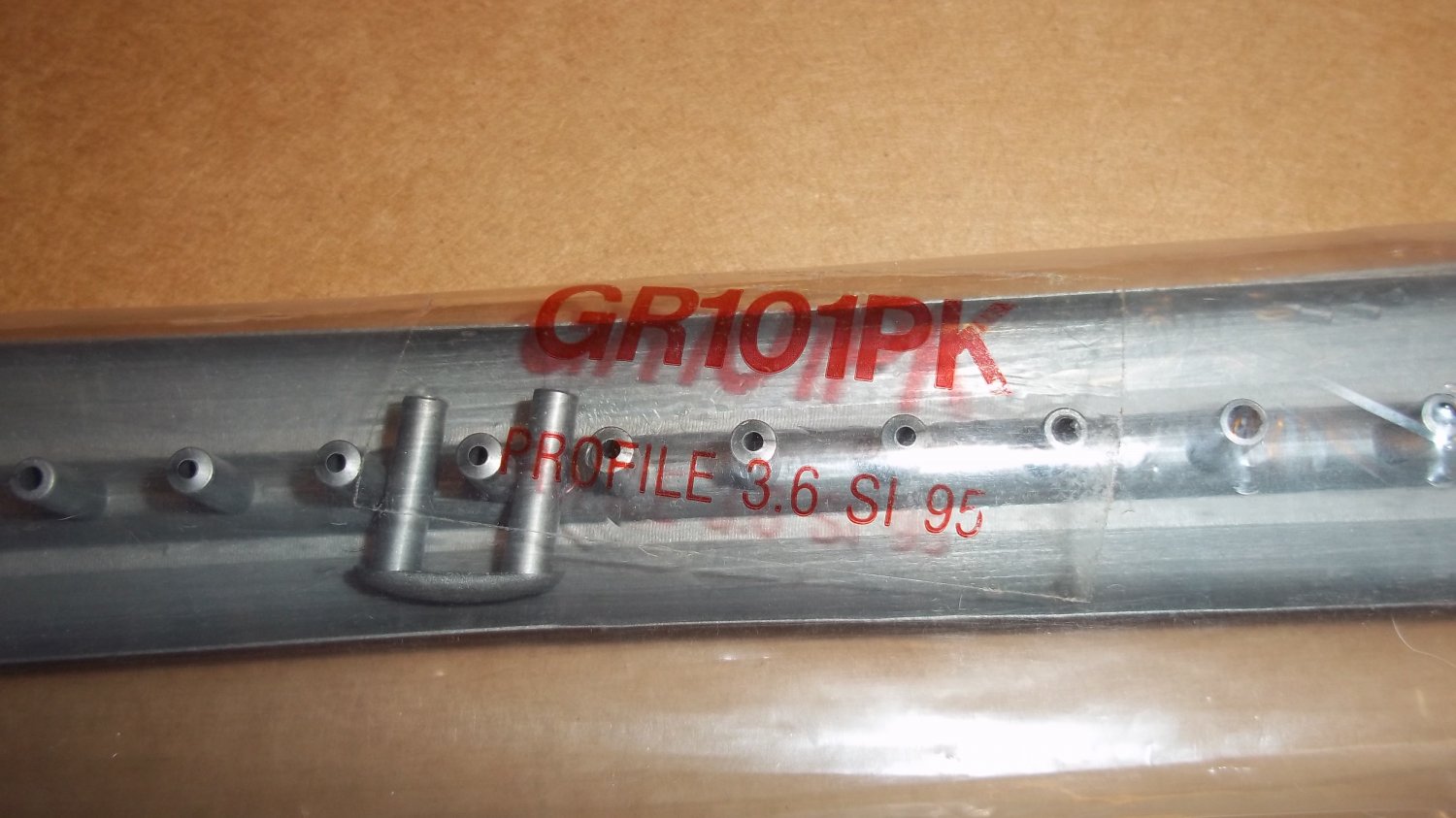 WILSON PRO STAFF 3.6 SI 95 Tennis Racquet Grommet Set GR101PK.