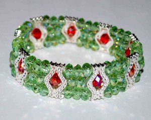 STUNNING CRYSTAL GLASS BEADED STRETCH CUFF BRACELET
