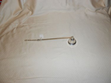 CANDLE SNUFFER SILVER-TONE/TWO'S COMPANY MT.VERNON NEW YORK MADE IN INDIA SWIVEL