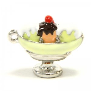 Banana split charm