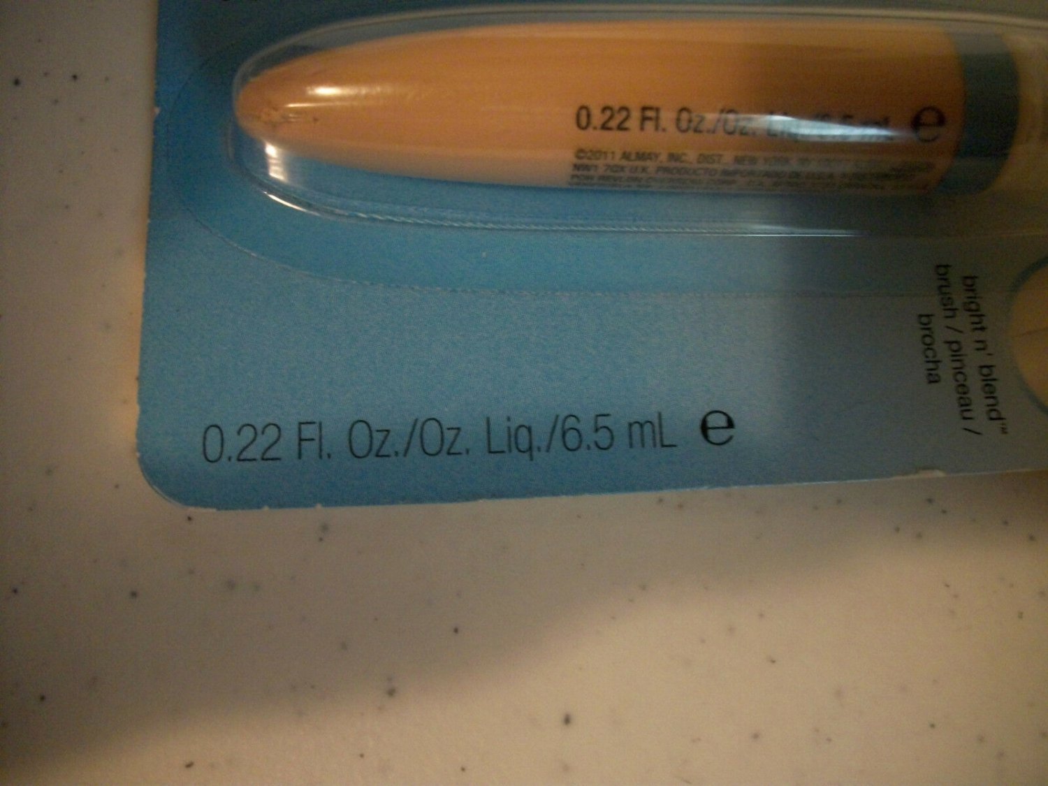 Almay Wakeup Hypoallergenic Under Eye Concealer Medium 030