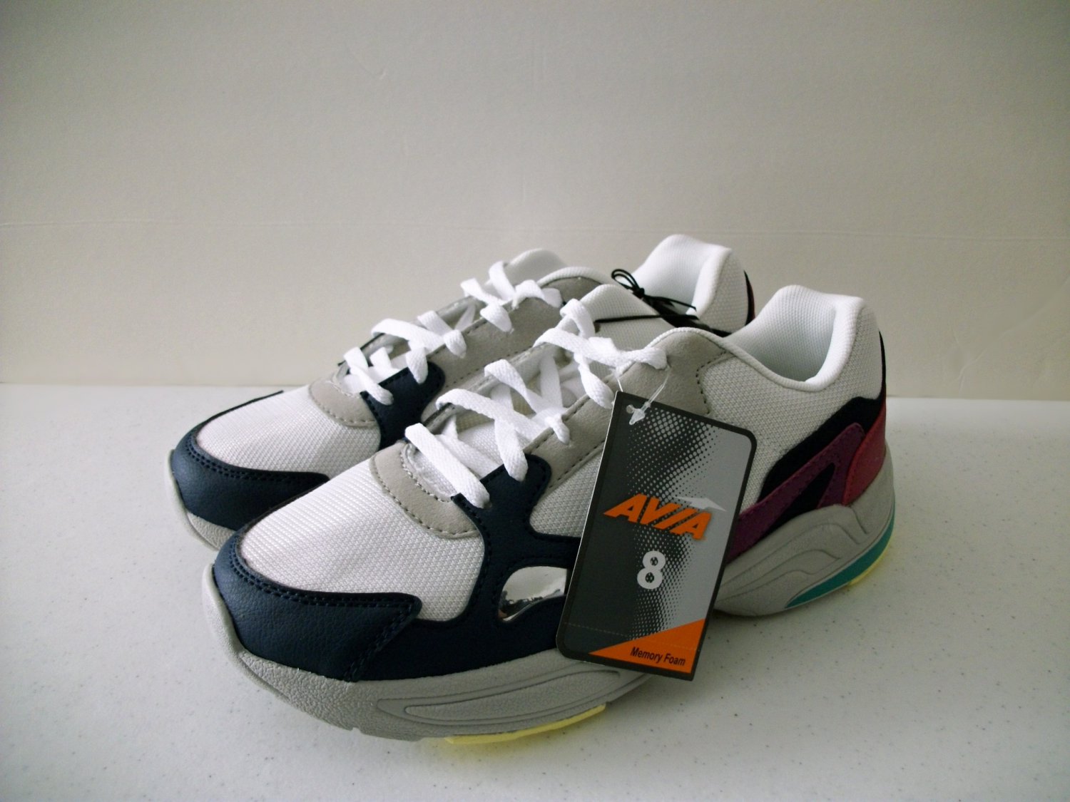 Womens Multicolor Memory Foam Avia Athletic Shoes Size 8