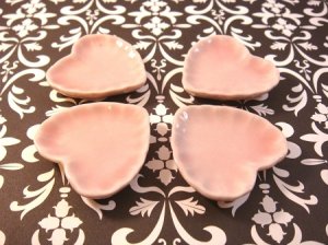 Dollhouse Miniature - Pink Heart-Shaped Ceramic Plates (Set of 4)