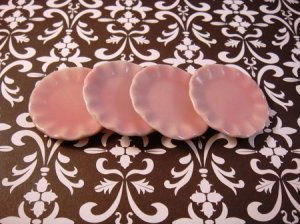 Dollhouse Miniature - 3.5cm Ceramic Plates (Set of 4) - Pink