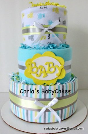 diaper cake with blankets