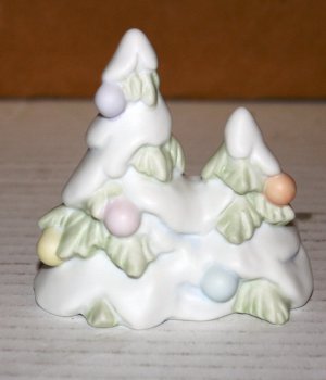 Precious Moments Sugar Town Double Tree #533181 Christmas Village 1st MARK Mint