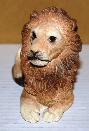 Stone Critters Lion # SC-047 Mint