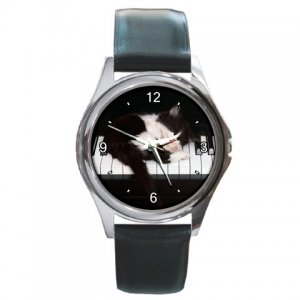 Cute Kitten on the Piano Round Metal Watch FREE SHIPPING