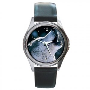 Howling Wild Grey Wolf Round Metal Watch FREE SHIPPING