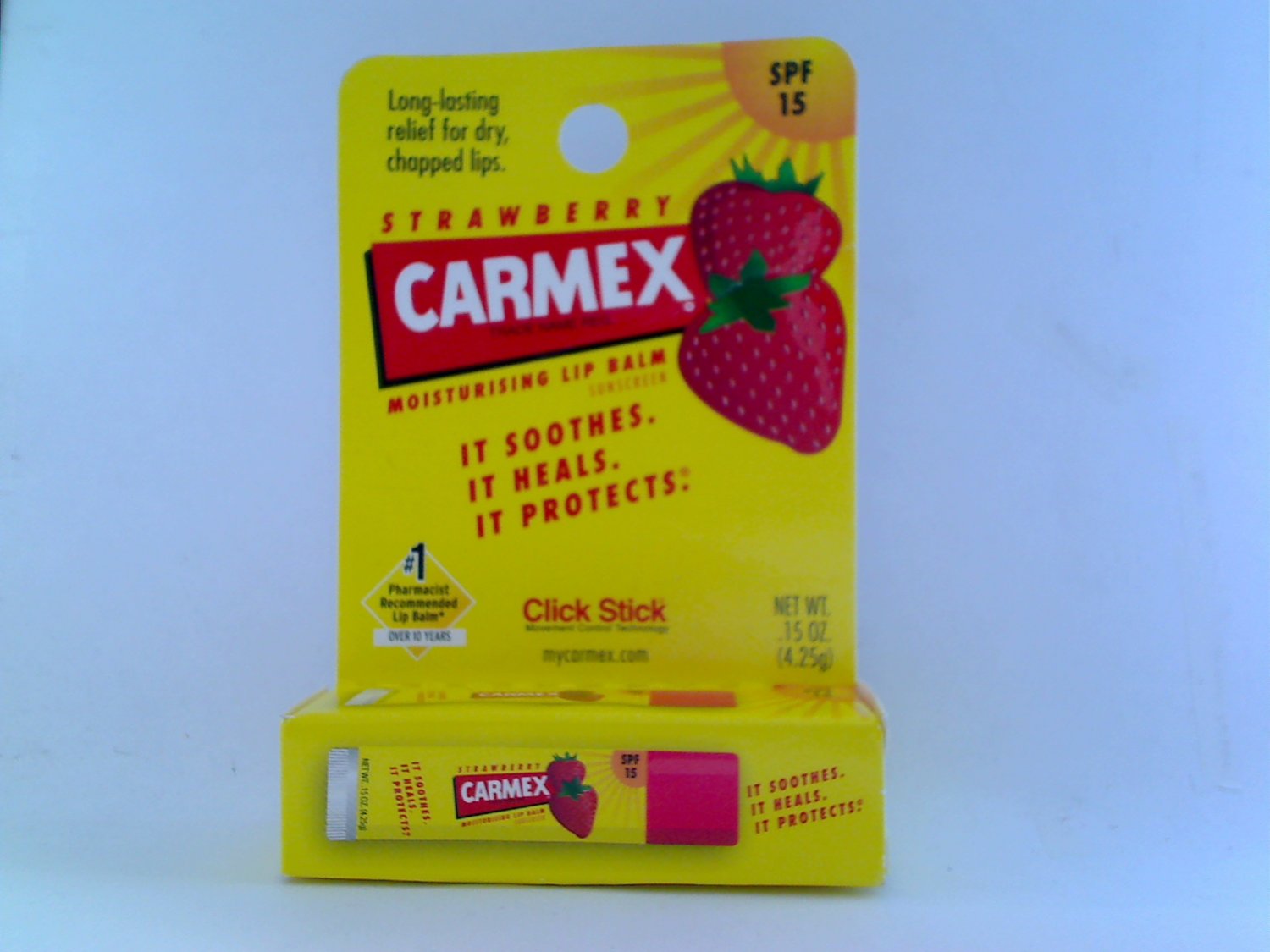 Carmex Moisturizing Lip Balm chap stick SPF 15 Strawberry