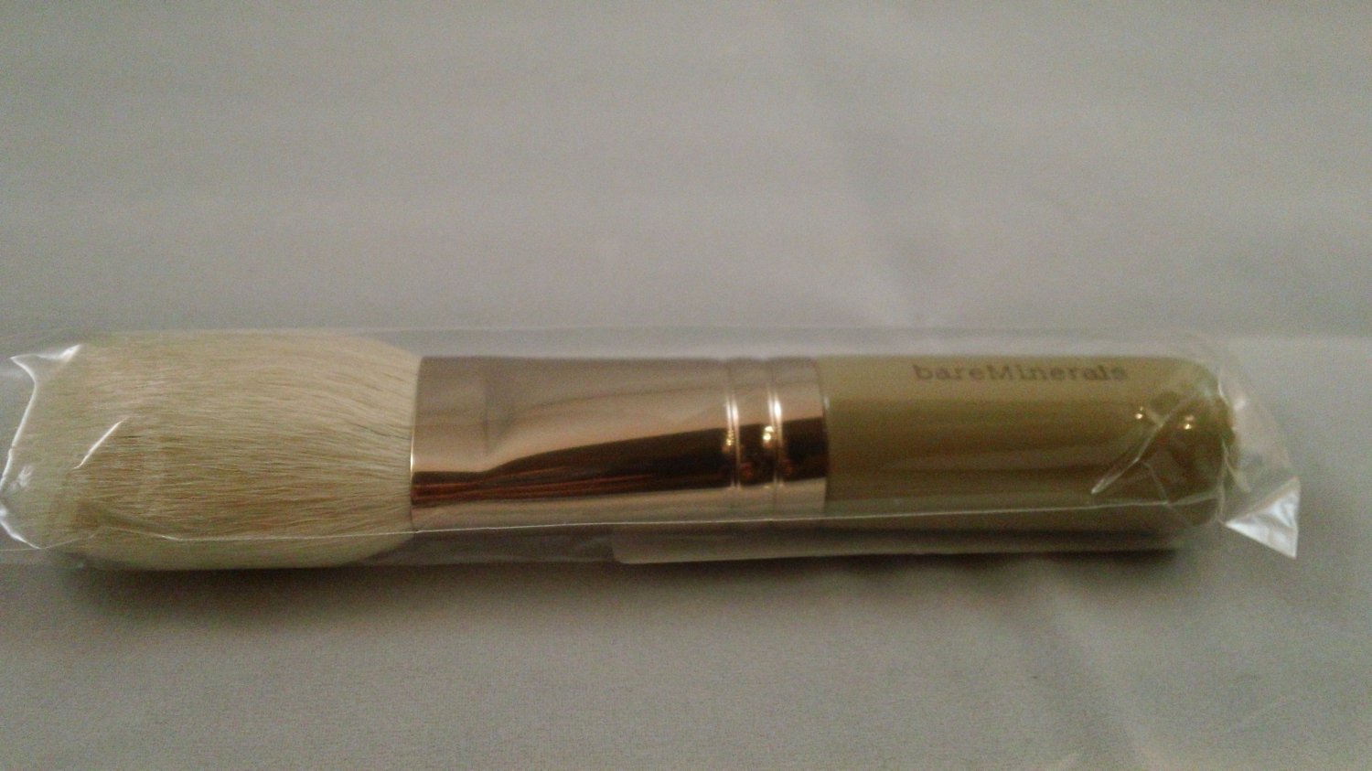 Bare Escentuals bareMinerals Limited Edition Flawless Application Face Brush in Pearl