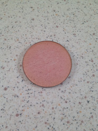 Essence Mono Eyeshadow Tester Pan #74 Peach Beach eye shadow