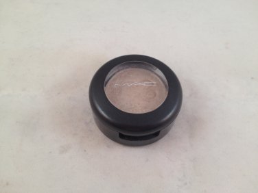 MAC Cosmetics Barbie Loves MAC Collection Eye Shadow Magic Dust eyeshadow