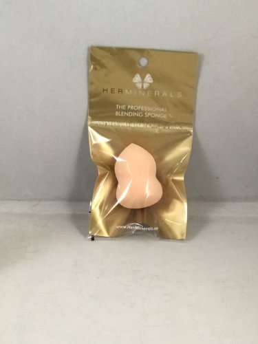 Herminerals The Professional Blending Sponge makeup blender applicator beauty her minerals