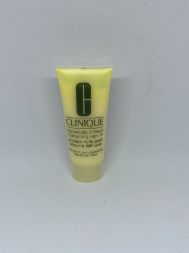 Clinique Dramatically Different Moisturizing Lotion + Trial Size Moisturizer