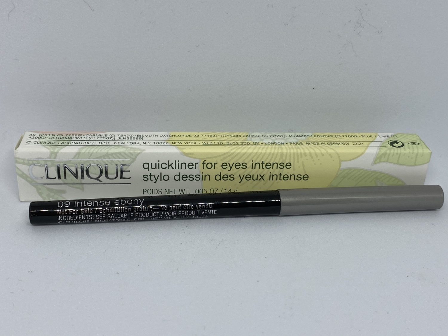 Clinique Quickliner for Eyes Intense Ebony Black Travel Size Eyeliner