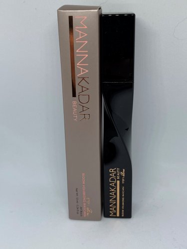 Manna Kadar Bloom Volumizing Mascara Jet Black