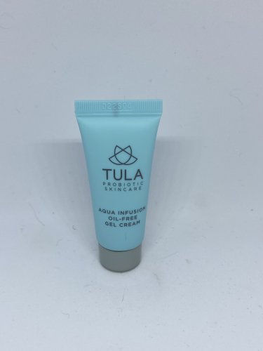 Tula Probiotic Skincare Aqua Infusion Oil-Free Gel Cream travel size moisturizer