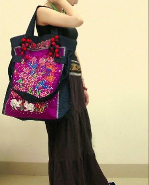 Embroidered tote shoulder message bag