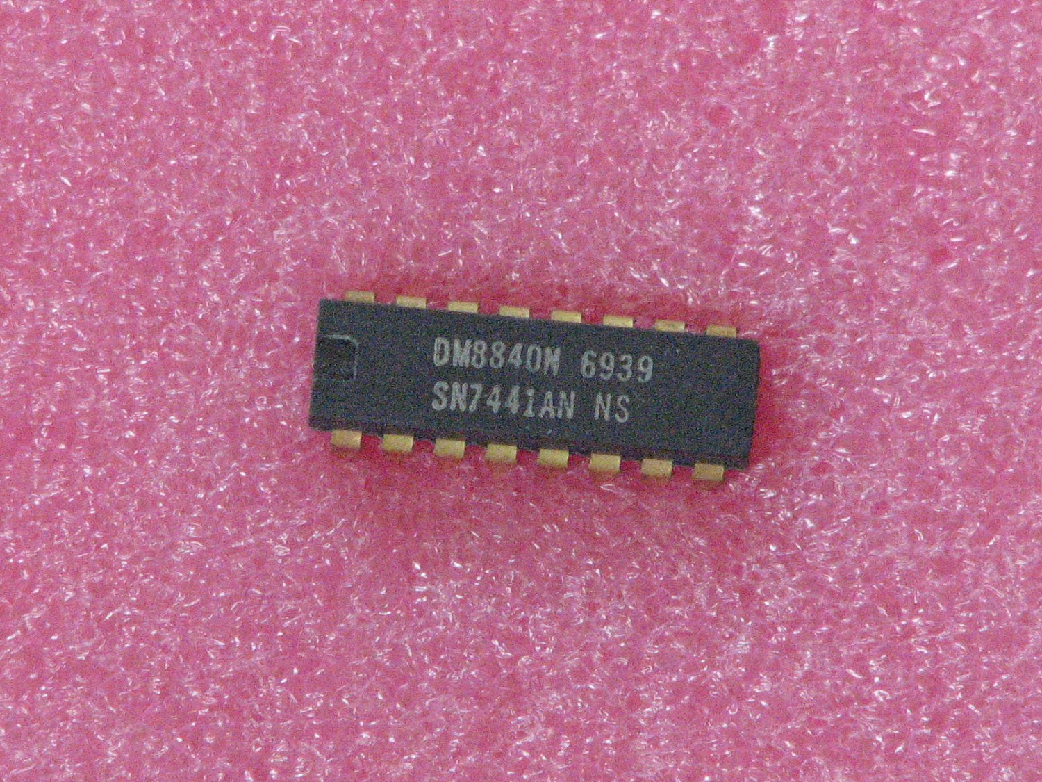 SN7441AN BCD-to-Decimal Decoder Driver