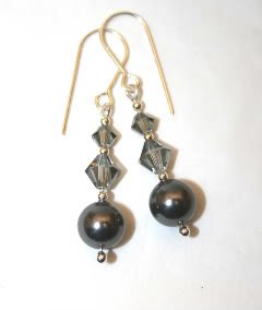 .925 Sterling Silver Dark Grey Pearlb Earrings made with SWAROVSKI ELEMENTS