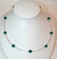 Handmade 8mm Emerald Green Sparkly Crystal Necklace made with SWAROVSKI ELEMENTS