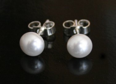 .925 Silver 6mm Pearl Dome Stud Earrings Made With SWAROVSKI ELEMENTS Box & Bag