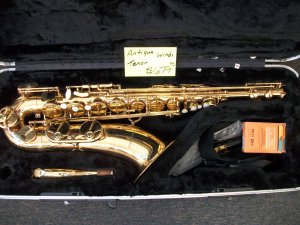 ANTIGUA WINDS TENOR SAXOPHONE & CASE
