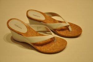 Style & Co 7M White Platform Sandals