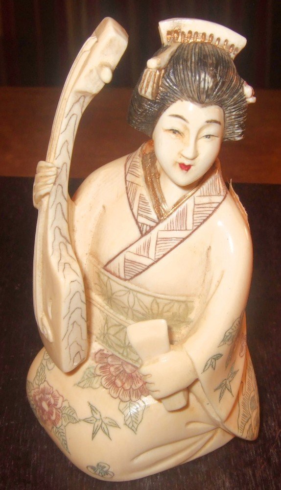 Antique Ivory Carved Japanese Woman