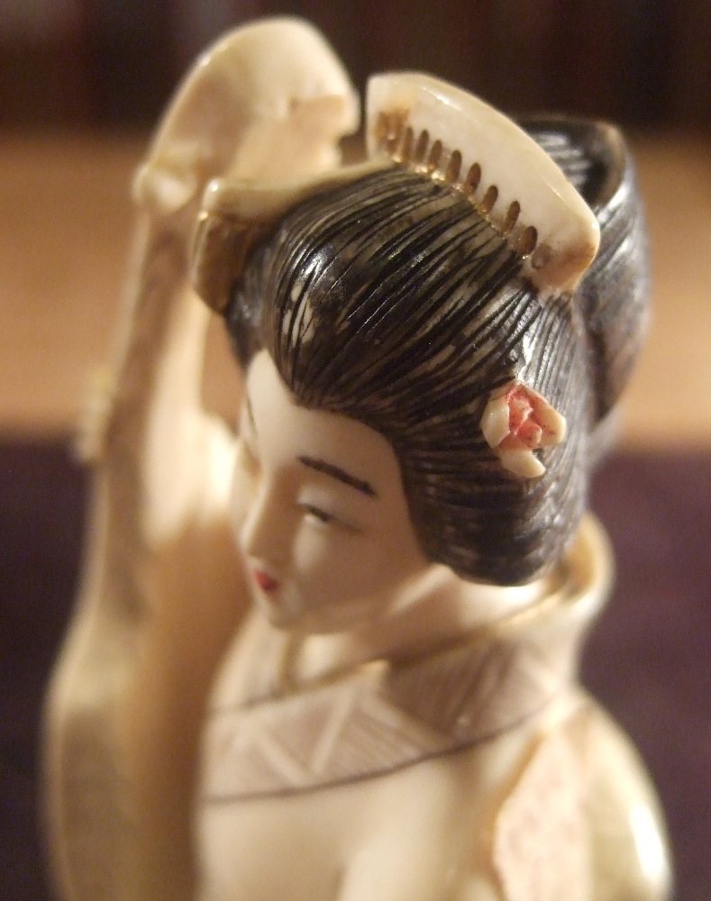 Antique Ivory Carved Japanese Woman