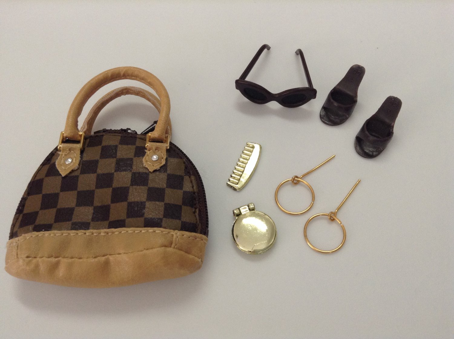 Barbie Millicent Roberts doll accessories