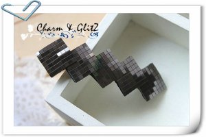 Hair Barrettes - black with mosaic shape - 8